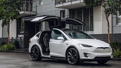 טסלה X (טסלה)