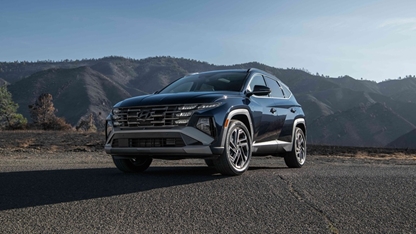 יונדאי טוסון LONG,
גדול יותר, חזק יותר, גבוה יותר והיברידי. צילום יצרן